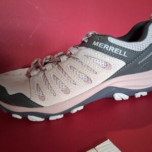 Merrell Pink and Gray Athletic Shoes with Durable Design